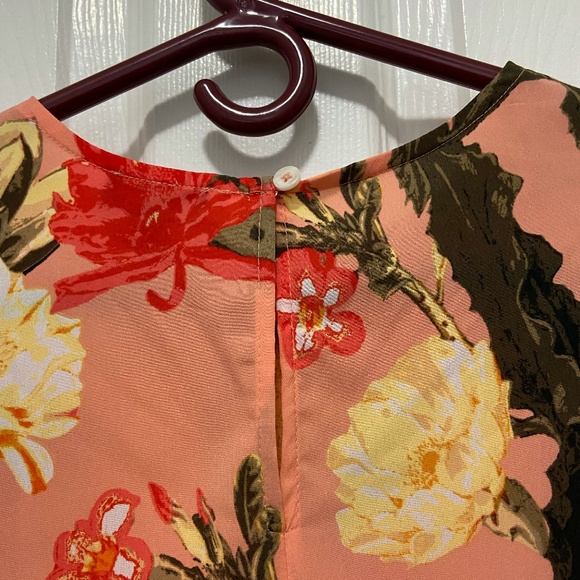 Lord and Taylor Petite Top - Picture 9 of 9